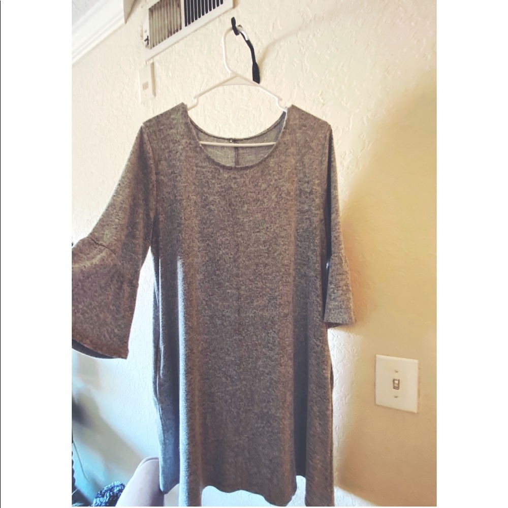 Dress - Picture 2 of 2